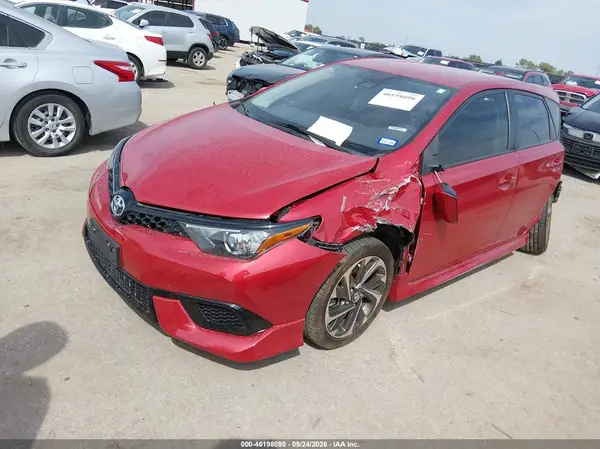 JTNKARJE4JJ571597 — 2018 Toyota Corolla, фото 2 с аукциона IAAI, Задняя часть