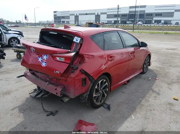 JTNKARJE4JJ571597 — 2018 Toyota Corolla, фото 4 с аукциона IAAI, Задняя часть