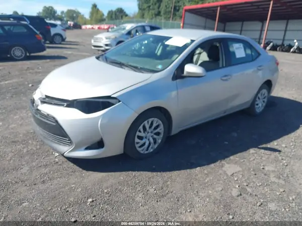 5YFBURHE4JP809428 — 2018 Toyota Corolla, фото 2 с аукциона IAAI 05.10.2026, Передняя часть