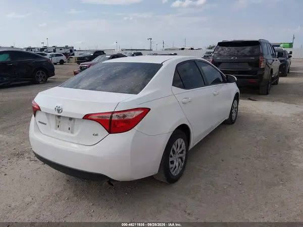5YFBURHE8JP825292 — 2018 Toyota Corolla, фото 4 с аукциона IAAI, Передняя часть