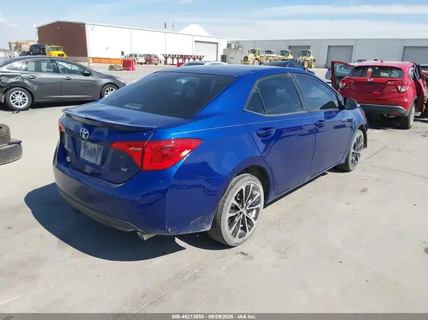 5YFBURHE1JP759846 — 2018 Toyota Corolla, фото 4 с аукциона IAAI, Передняя и задняя части