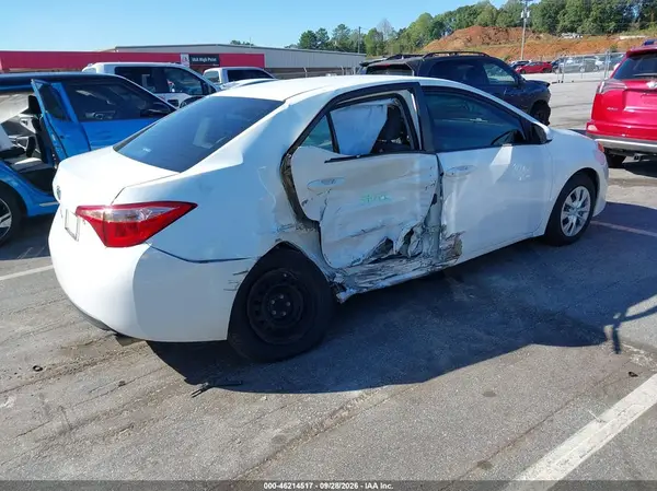 2T1BURHE2JC968268 — 2018 Toyota Corolla, фото 4 с аукциона IAAI, Правый бок