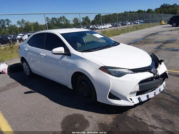 5YFBURHE1JP814134 — 2018 Toyota Corolla, Передняя часть (Front End), фото до ремонта