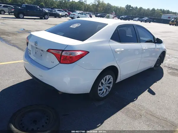 5YFBURHE1JP814134 — 2018 Toyota Corolla, фото 4 с аукциона IAAI, Передняя часть