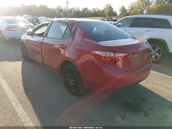 5YFBURHE2JP794055 — 2018 Toyota Corolla, фото 3 с аукциона IAAI, Крыша