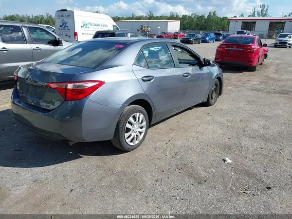5YFBURHE5JP769053 — 2018 Toyota Corolla, фото 4 с аукциона IAAI, Передняя часть