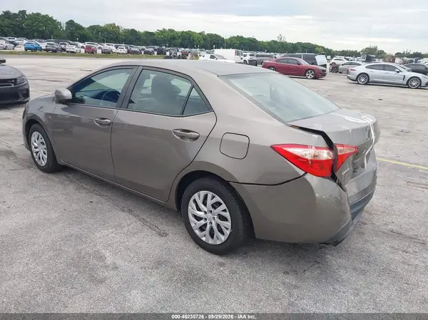 5YFBURHE8JP810081 — 2018 Toyota Corolla, фото 3 с аукциона IAAI, Задняя часть