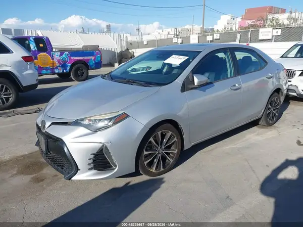 5YFBURHE9JP785837 — 2018 Toyota Corolla, фото 2 с аукциона IAAI, Правый бок