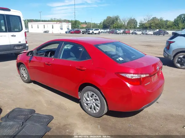 2T1BURHE4KC236130 — 2019 Toyota Corolla, фото 3 с аукциона IAAI, Передняя часть