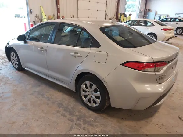 5YFEPRAE2LP121641 — 2020 Toyota Corolla, фото 3 с аукциона IAAI, Передняя часть
