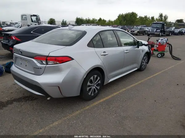 JTDEBRBE3LJ003342 — 2020 Toyota Corolla, фото 4 с аукциона IAAI, Передняя часть