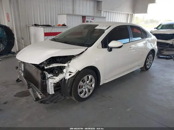 JTDEPRAE8LJ030071 — 2020 Toyota Corolla, фото 2 с аукциона IAAI, Передняя часть