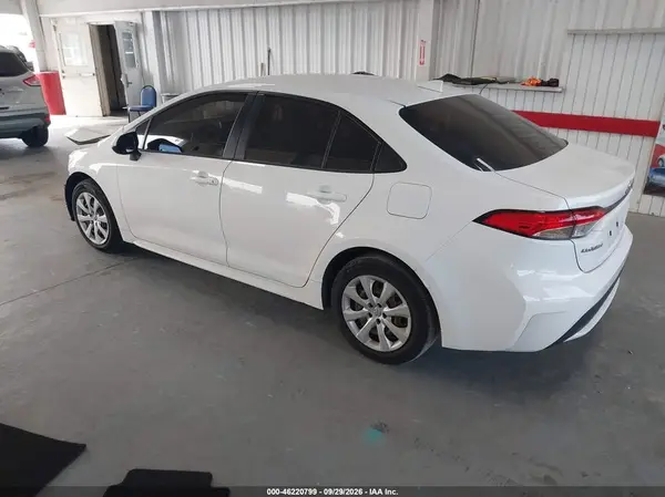 JTDEPRAE8LJ030071 — 2020 Toyota Corolla, фото 3 с аукциона IAAI, Передняя часть