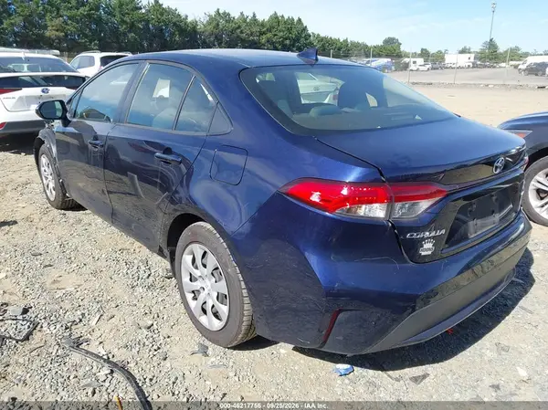 JTDEPMAE9MJ170392 — 2021 Toyota Corolla, фото 3 с аукциона IAAI, Передняя часть