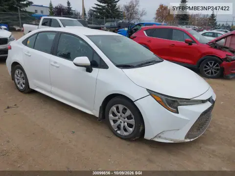 5YFBPMBE3NP347422 — 2022 Toyota Corolla, Передняя часть, фото до ремонта