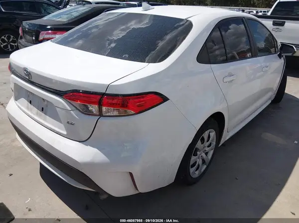 5YFEPMAE7NP365307 — 2022 Toyota Corolla, фото 4 с аукциона IAAI 14.10.2026, Передняя часть