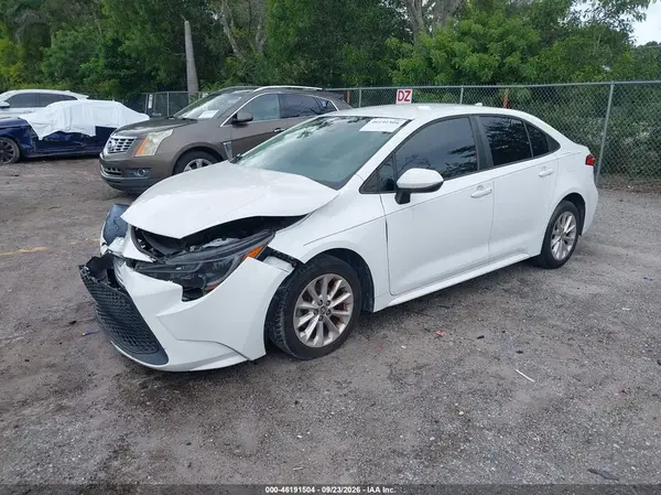 5YFVPMAE3NP306402 — 2022 Toyota Corolla, фото 2 с аукциона IAAI, Передняя часть