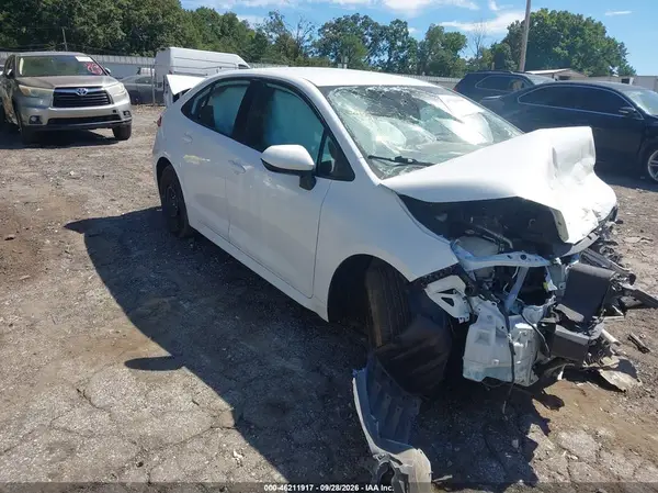 5YFEPMAE4NP305484 — 2022 Toyota Corolla, Передняя часть (Front End), фото до ремонта