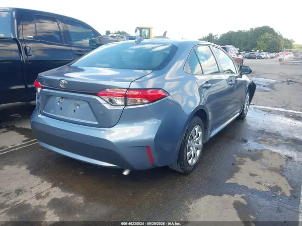 JTDEPMAE7NJ225200 — 2022 Toyota Corolla, фото 4 с аукциона IAAI, Передняя часть