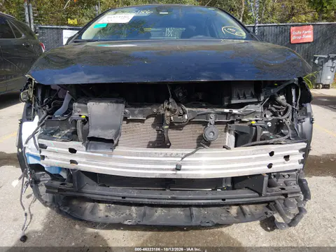 5YFEPMAE6NP383085 — 2022 Toyota Corolla, Передняя часть, фото до ремонта