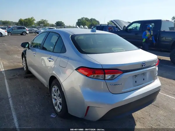 JTDBCMFE7R3028531 — 2024 Toyota Corolla, фото 3 с аукциона IAAI 13.10.2026, Передняя часть