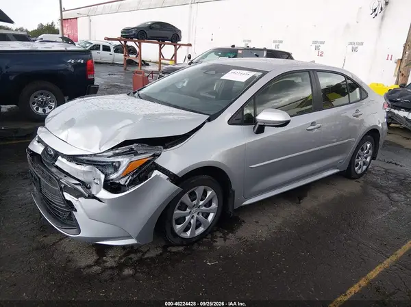 JTDBDMHE1T3028882 — 2026 Toyota Corolla, фото 2 с аукциона IAAI, Передняя часть