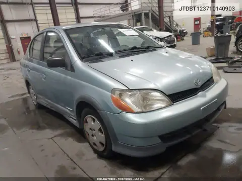 JTDBT123710140903 — 2001 Toyota Echo, Сзади слева, фото до ремонта