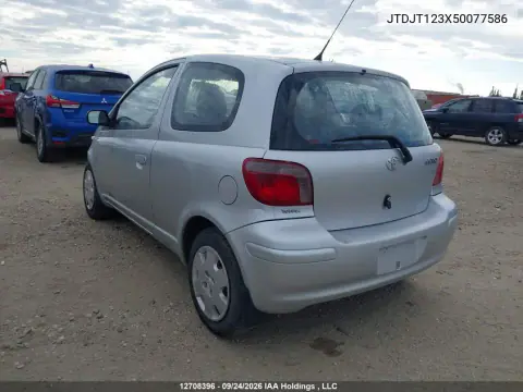 2005 Toyota Echo VIN JTDJT123X50077586 фото 3
