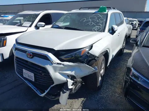 2026 Toyota Grand Highlander Limited VIN 5TDAAAB56TS144881 фото 2