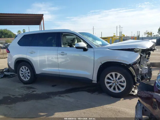 2024 Toyota Grand Highlander Xle VIN 5TDAAAB53RS034119 фото 1