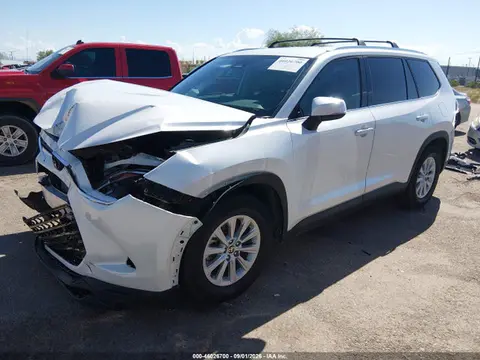 2024 Toyota Grand Highlander Xle VIN 5TDAAAA56RS010561 фото 2