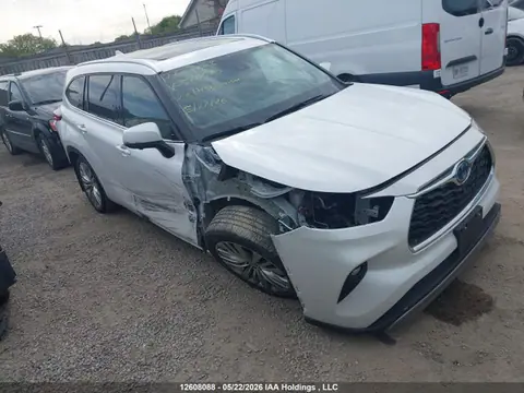 5TDEBRCHXPS578670 — 2023 Toyota Highlander Hybrid Hybrid, Передняя часть (Front), фото до ремонта