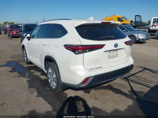 5TDDBRCH1LS006845 — 2020 Toyota Highlander Hybrid Limited, фото 3 с аукциона IAAI 14.10.2026, Передняя часть справа