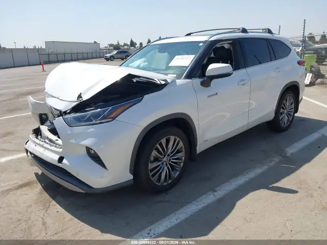 5TDEBRCH1LS010088 — 2020 Toyota Highlander Hybrid Platinum, фото 2 с аукциона IAAI 29.09.2026, Передняя часть