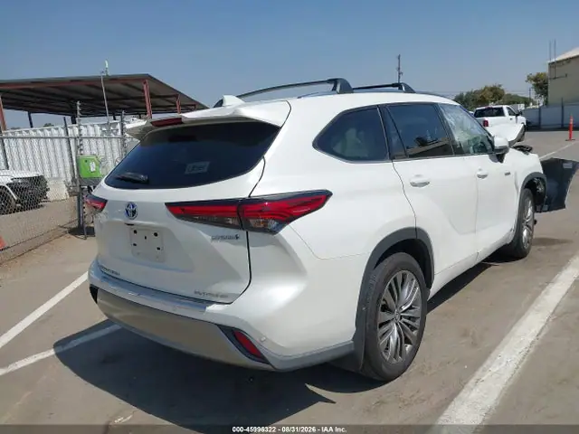 5TDEBRCH1LS010088 — 2020 Toyota Highlander Hybrid Platinum, фото 4 с аукциона IAAI 29.09.2026, Передняя часть