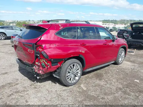 2026 Toyota Highlander Hybrid Platinum VIN 5TDEBRCH9TS722736 фото 4