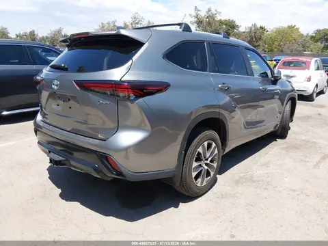 2026 Toyota Highlander Hybrid Xle VIN 5TDKBRCH4TS703109 фото 4