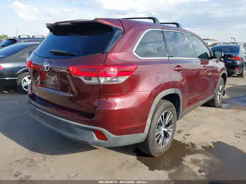 2019 Toyota Highlander Le VIN 5TDZZRFH6KS358878 фото 4