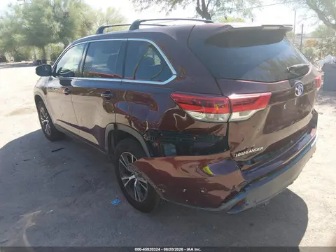 2019 Toyota Highlander Le VIN 5TDZZRFH6KS330529 фото 3