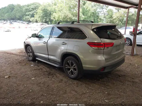 2019 Toyota Highlander Le VIN 5TDBZRFH6KS924779 фото 3