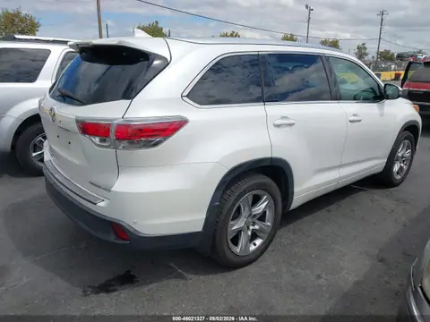 2015 Toyota Highlander Limited Platinum V6 VIN 5TDDKRFH3FS100774 фото 4