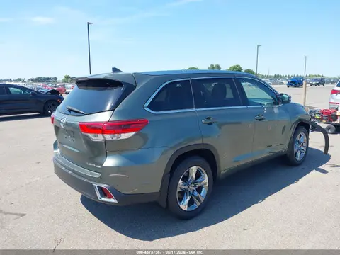 2019 Toyota Highlander Limited Platinum VIN 5TDDZRFH3KS987931 фото 4