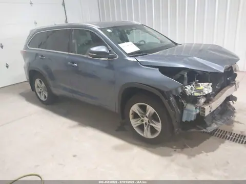 5TDDKRFH6FS182189 — 2015 Toyota Highlander Limited V6, Передняя часть (Front End), фото до ремонта