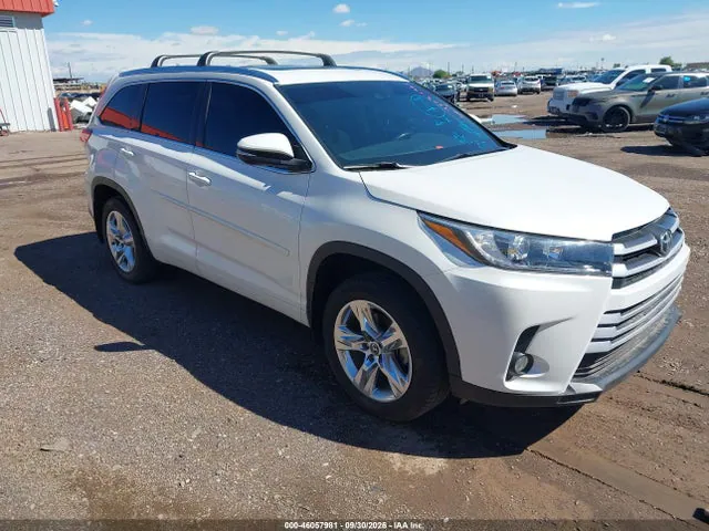 2018 Toyota Highlander Limited VIN 5TDDZRFH0JS865185 фото 1