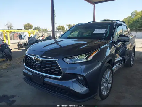 2024 Toyota Highlander Limited VIN 5TDKDRBH1RS551780 фото 2