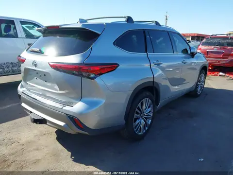 2021 Toyota Highlander Platinum VIN 5TDFZRAH1MS085118 фото 4