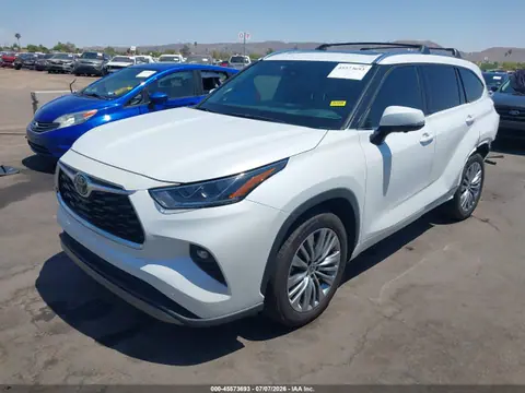 2023 Toyota Highlander Platinum VIN 5TDKDRAH8PS507516 фото 2