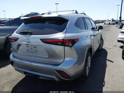 2024 Toyota Highlander Platinum VIN 5TDKDRBH6RS550379 фото 4