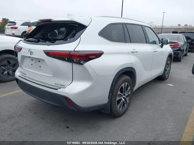 5TDKDRBH7TS604845 — 2026 Toyota Highlander XLE AWD, фото 4 с аукциона IAAI 13.10.2026, Задняя часть