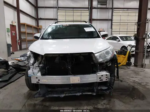 2015 Toyota Highlander Xle V6 VIN 5TDJKRFH1FS101957 фото 13